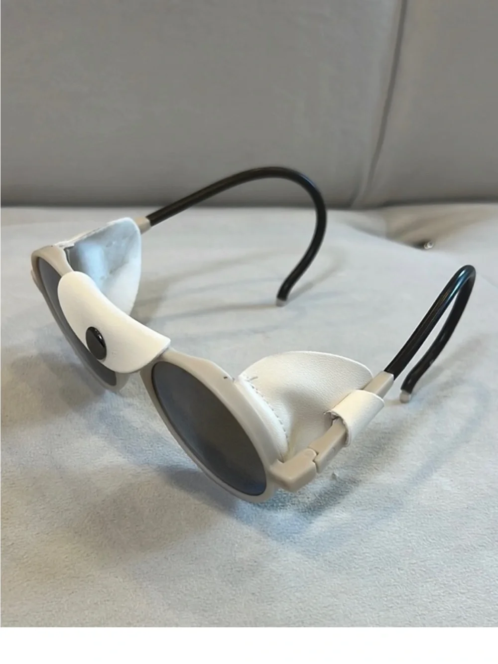 Round White Frame Sunglasses with Dark Lenses